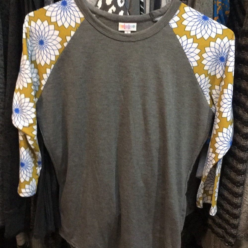 LulaRoe top